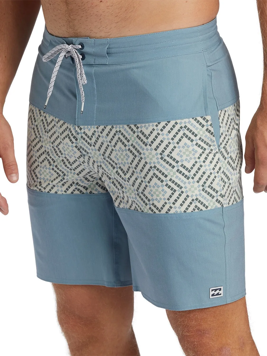 Billabong Men's Tribong 18.5" Boardshort