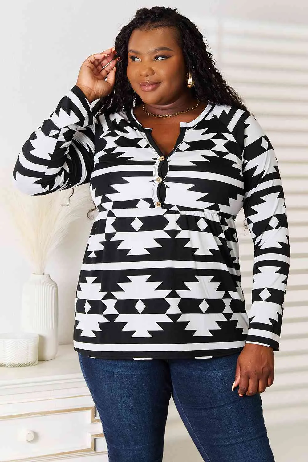 Geometric Notched Neck Long Sleeve Top in Black