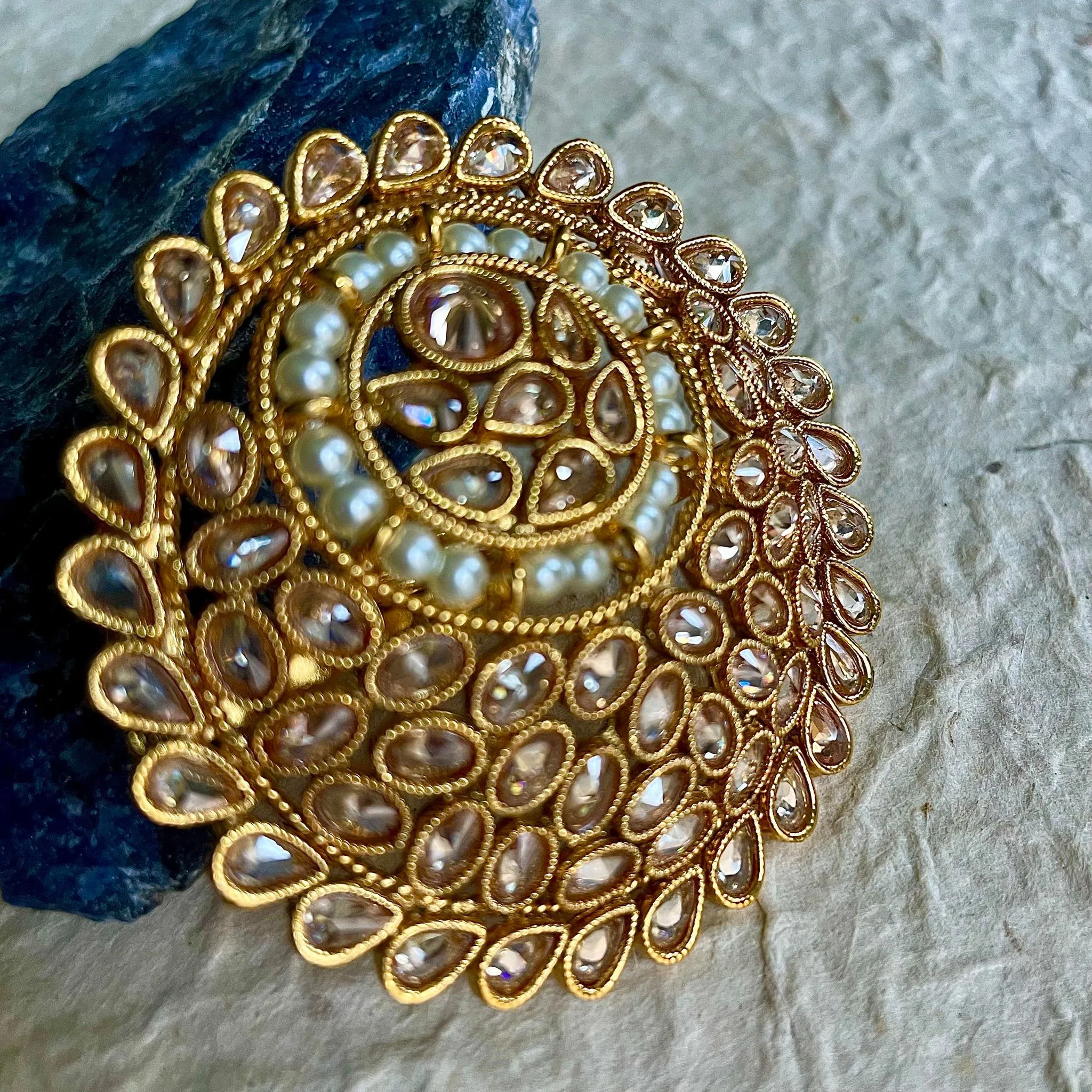 Rhea Ring With Pearls